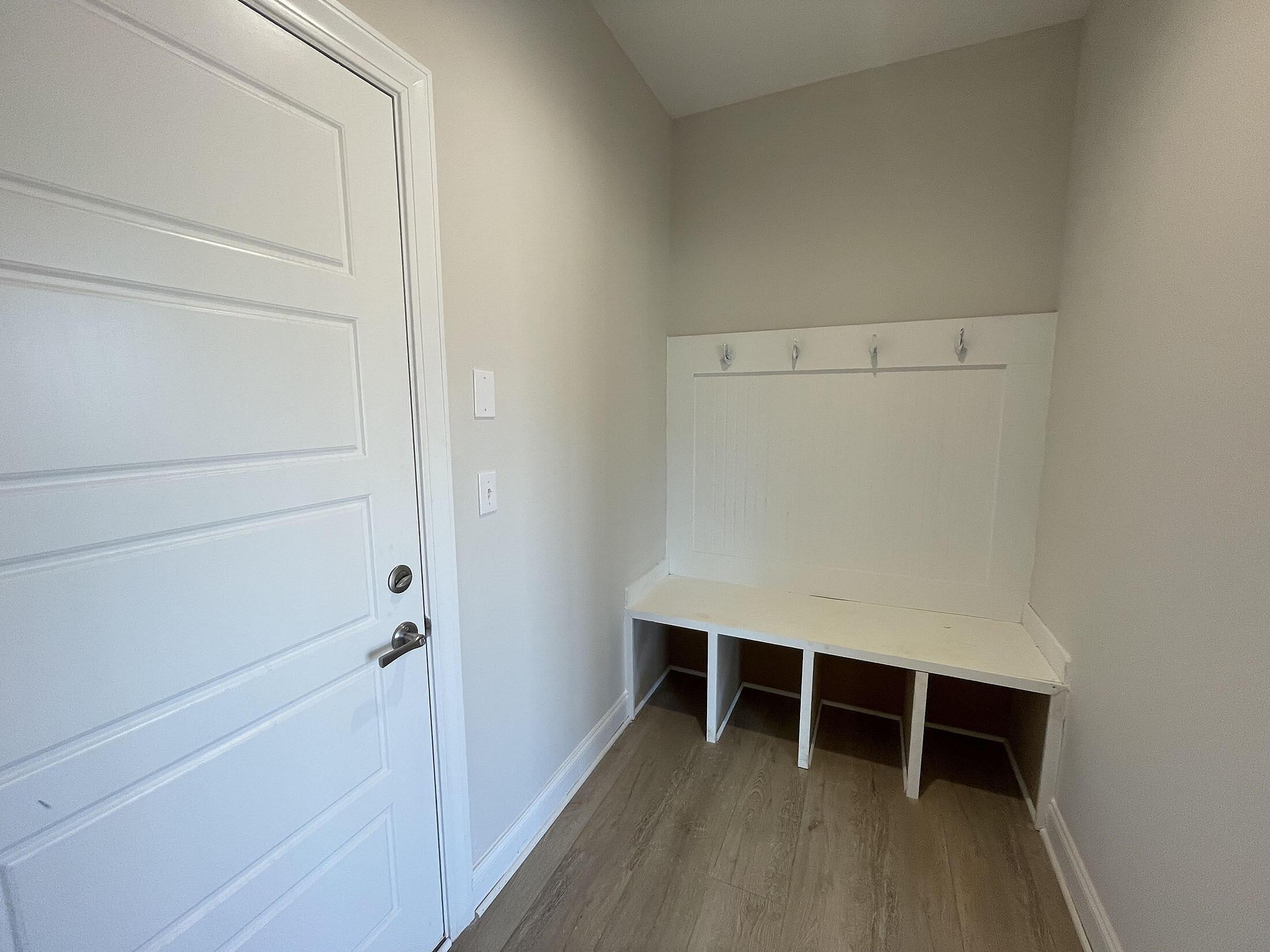 car-071825-sun0130_mudroom